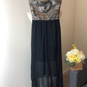 Strapless gold detail high low dress ✨ Small